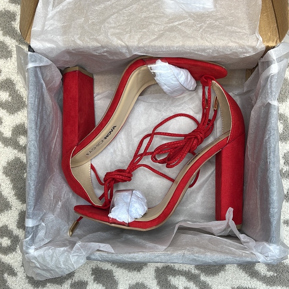 🤩H-P🤩Fashion Nova Lose It All Heel - Red🛍️ - Picture 4 of 11
